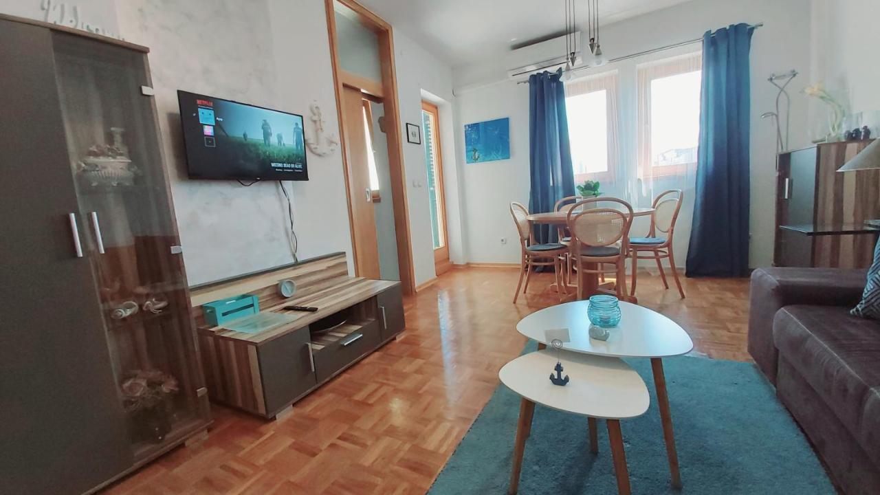 Bella Vista Apartment Umag Bagian luar foto