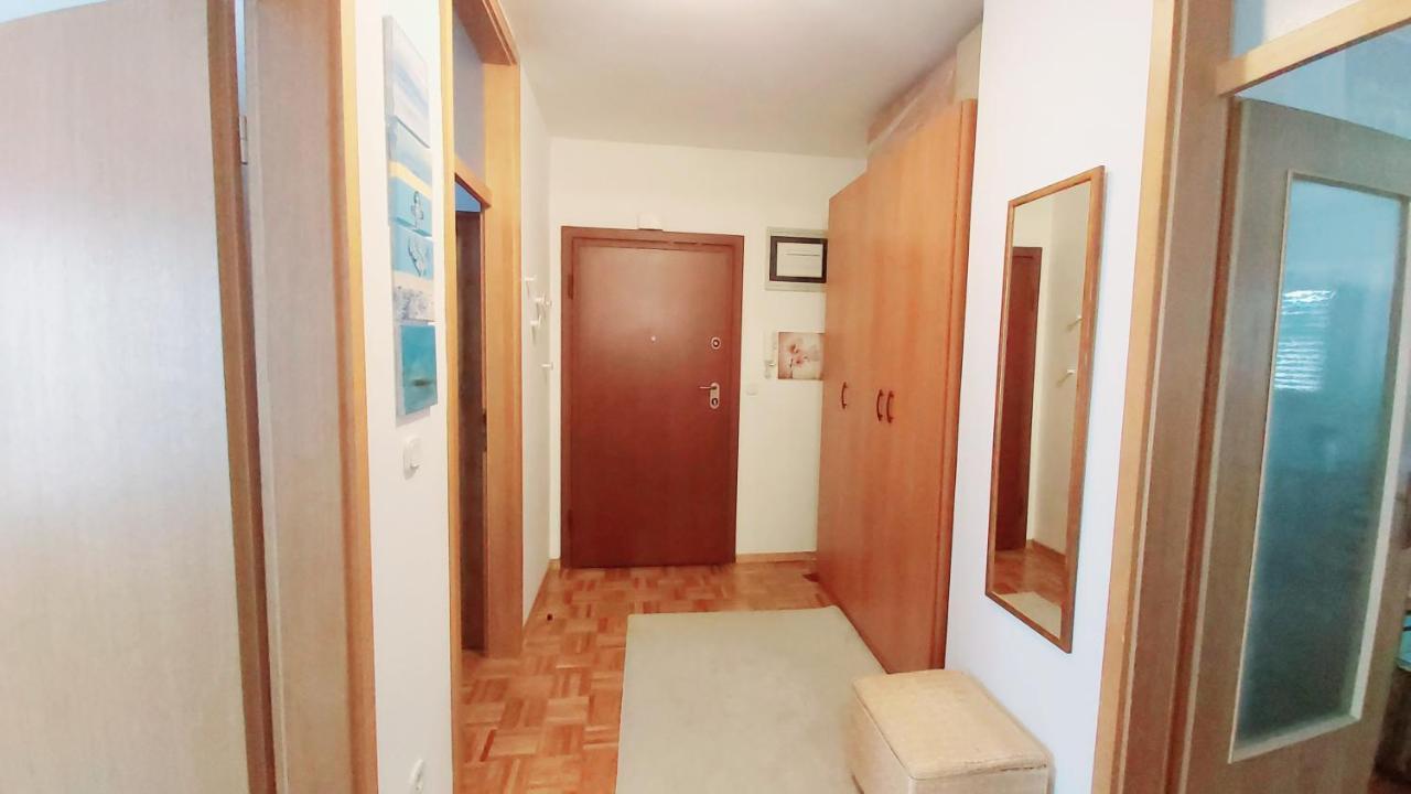 Bella Vista Apartment Umag Bagian luar foto